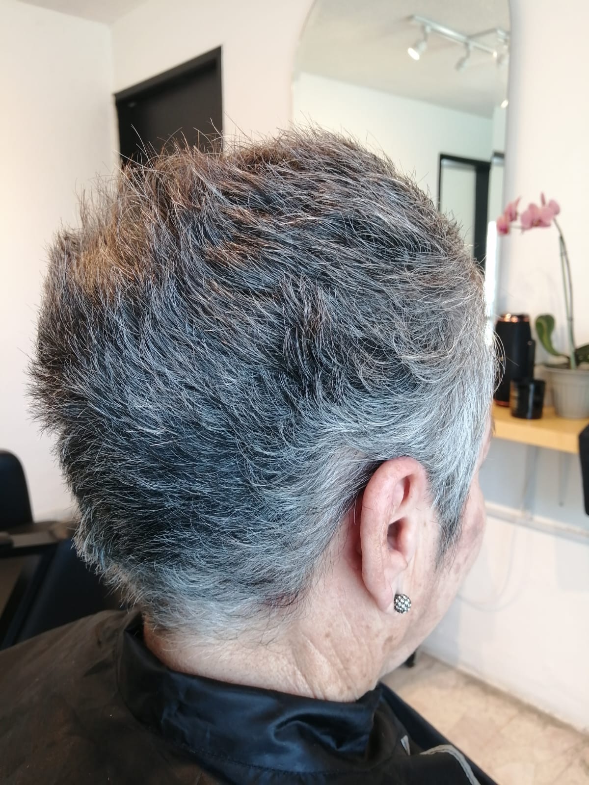 Corte de cabello y tinte